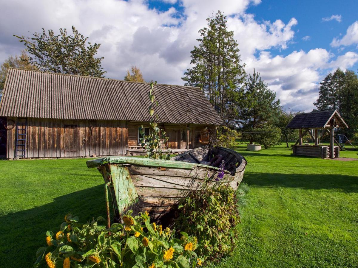 Gasthaus Nurka Talu Piirumi Exterior foto